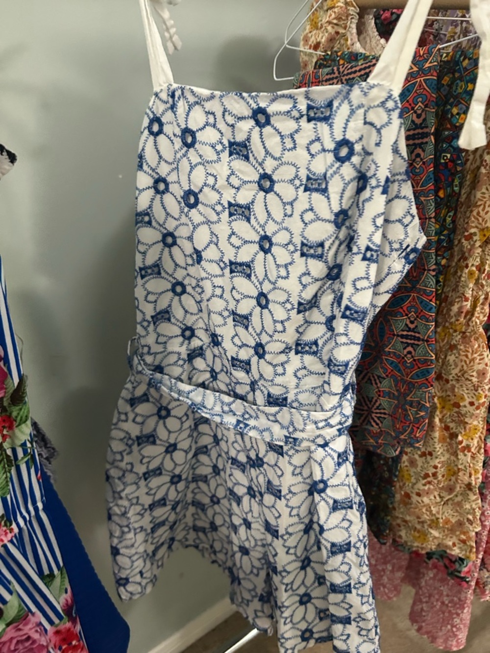 Reseller bundle women’s teen clothing branded dresses romper shorts. Leith - Picture 5 of 16